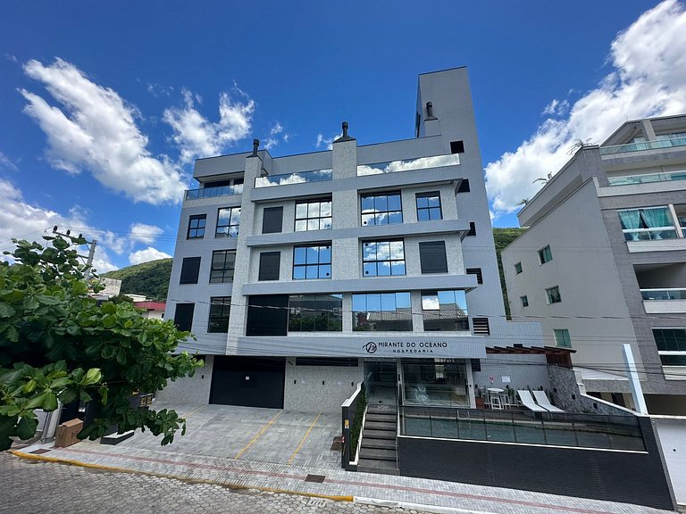 Apartamento com vista para o mar em Bombinhas
