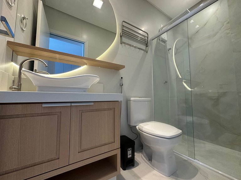 Apartamento Alto Padrão em Bombinhas, Super Completo e apena