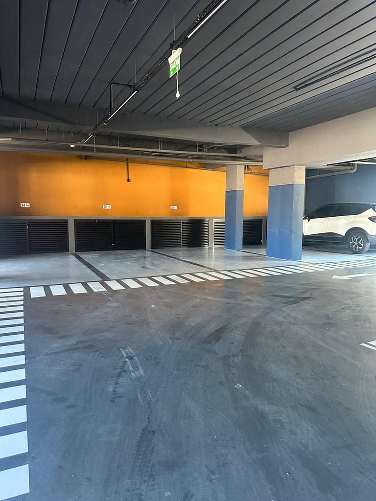 Apartamento com Jacuzzi e Piscina • 120 m da Praia